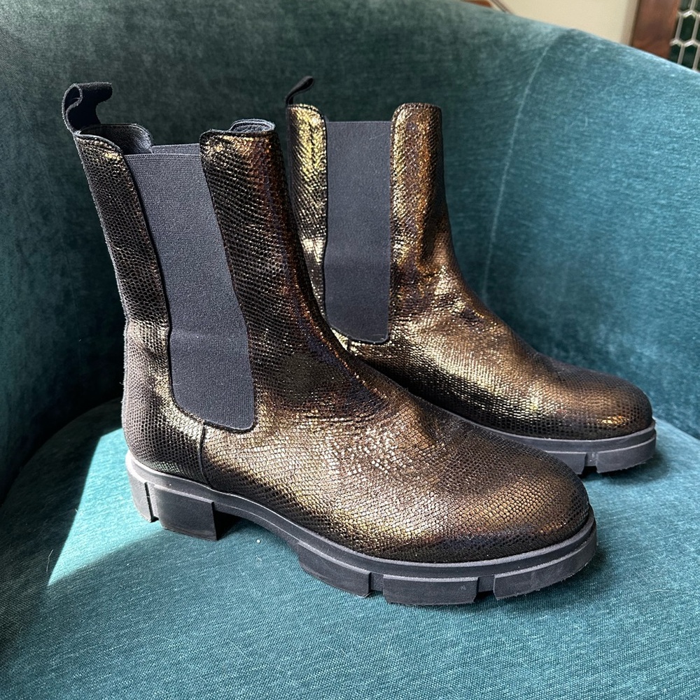 Esska June Smoke Metallic Boot